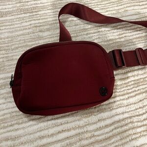 lululemon Belt Bag in Maroon (OG!)